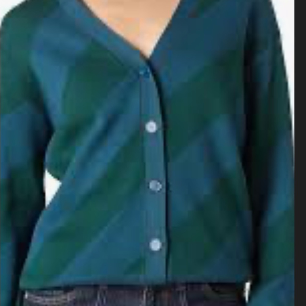 Elegant Teal and Navy Blazer
Made in India
100% cotton